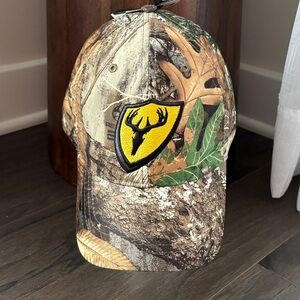 Realtree New Edge Shield Series S3,velcro back,antimicrobial moldable, camo hat